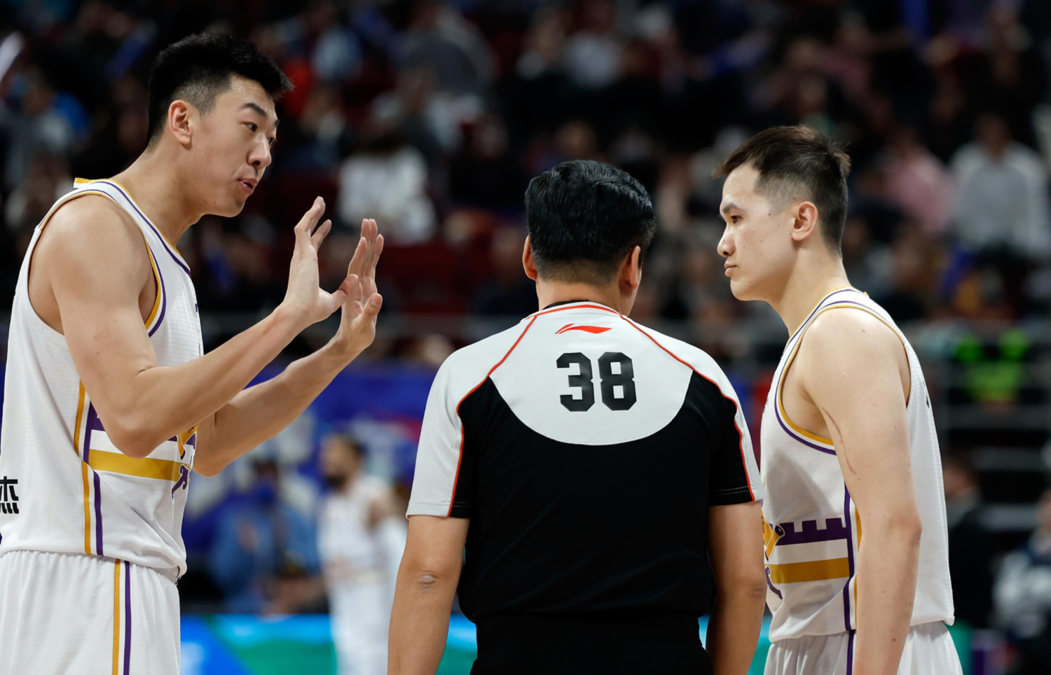 爱游戏体育-乒乓球巡回赛上演强强对话，瓯越猎隼队强势横扫祁连银狐队，多点开花奏效；关键战拿下信心的简单介绍