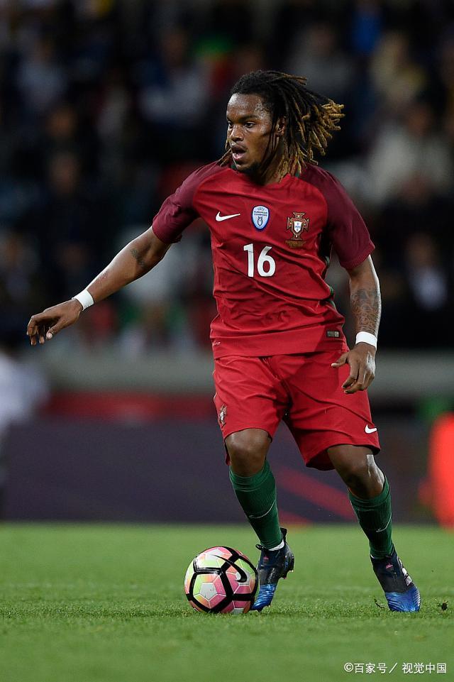 爱游戏体育-燕赵朱雀队鏖战东海战狼队，冰球邀请赛小胜，替补奇兵立功。赛后更衣室沸腾(海淀区少年冰球锦标赛暨全国冰球邀请赛)