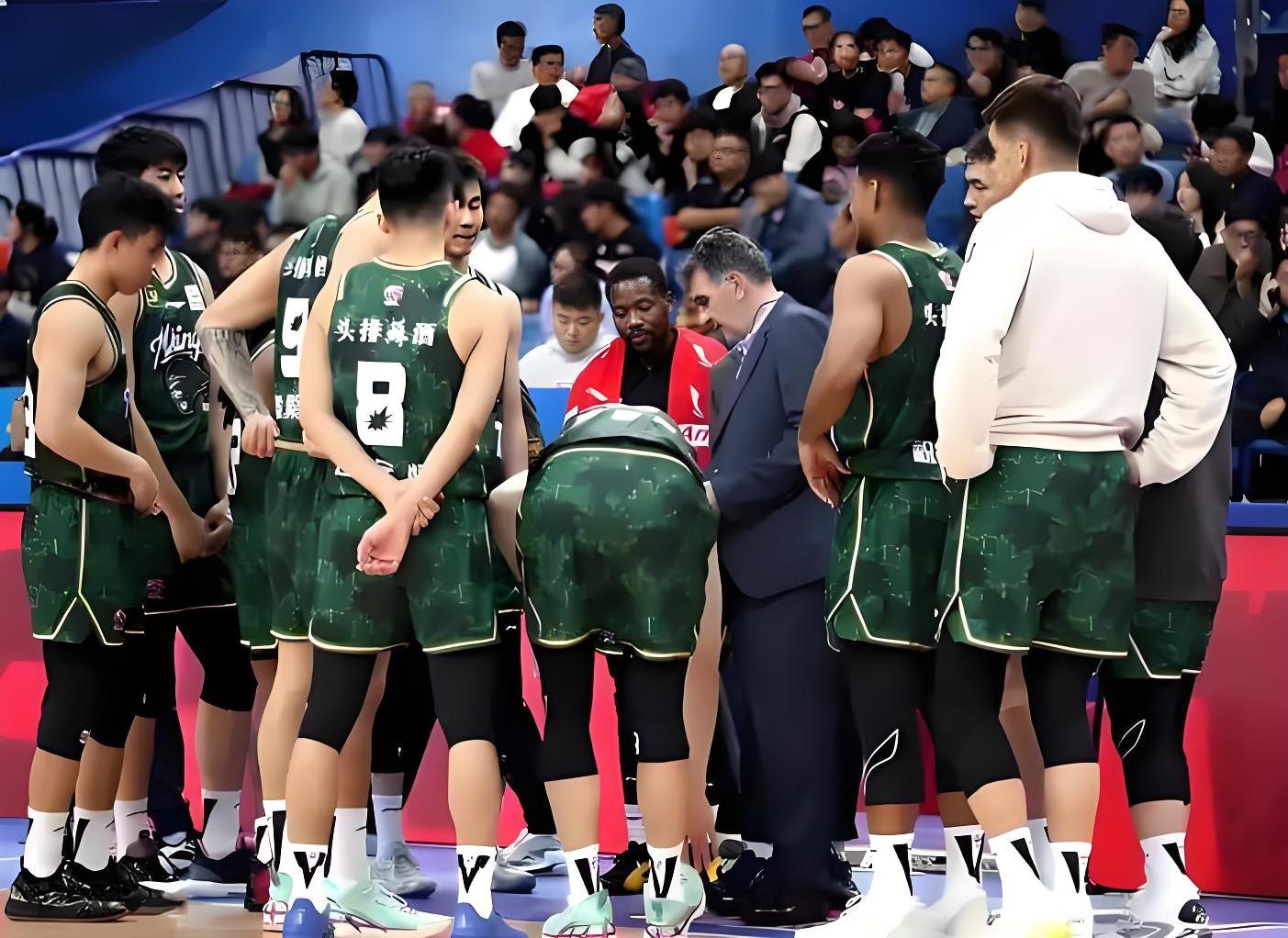 里程碑夜!上海久事回应争议,CBA常规赛今晨刷纪录,目标明确,球队文化再被提及的简单介绍 里程碑夜!上海久事回应争议,CBA常规赛今晨刷纪录,目标明确,球队文化再被提及的简单介绍