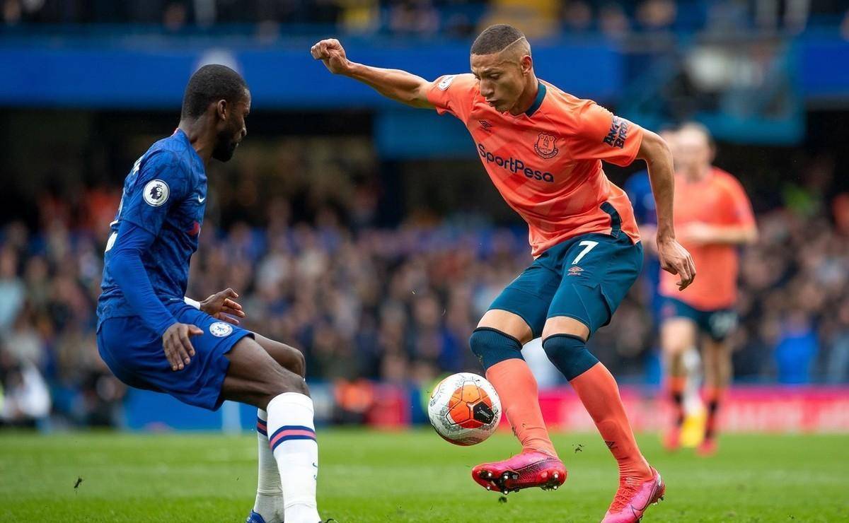 爱游戏-包含Rookie在切尔西比赛中大胜，战术调整引发热议！的词条